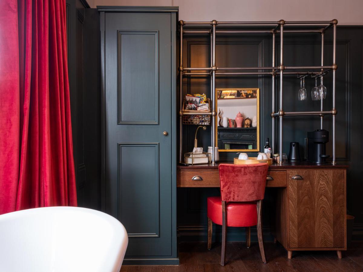 Spread Eagle Hotel Лондон Екстериор снимка