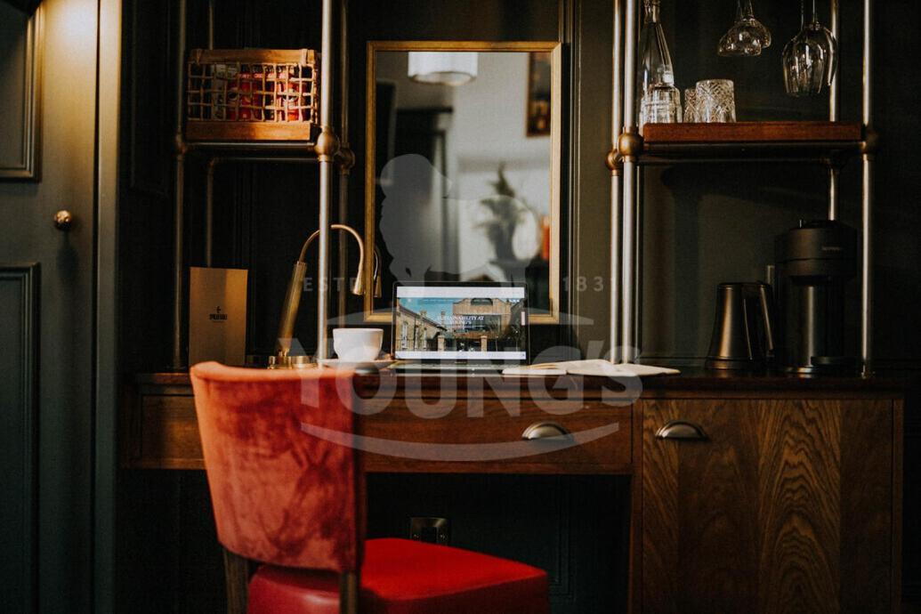 Spread Eagle Hotel Лондон Екстериор снимка